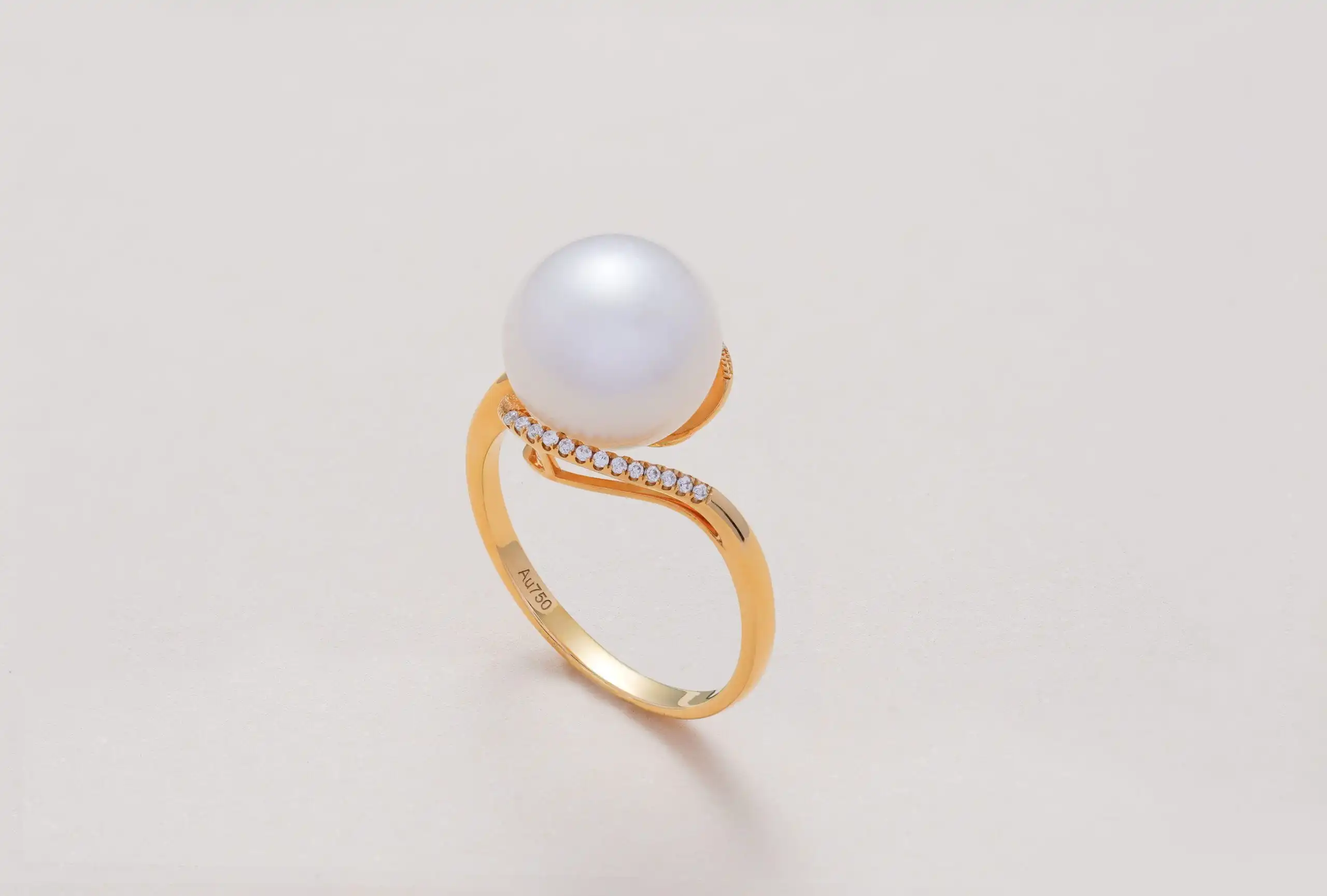 Z RING PEARL