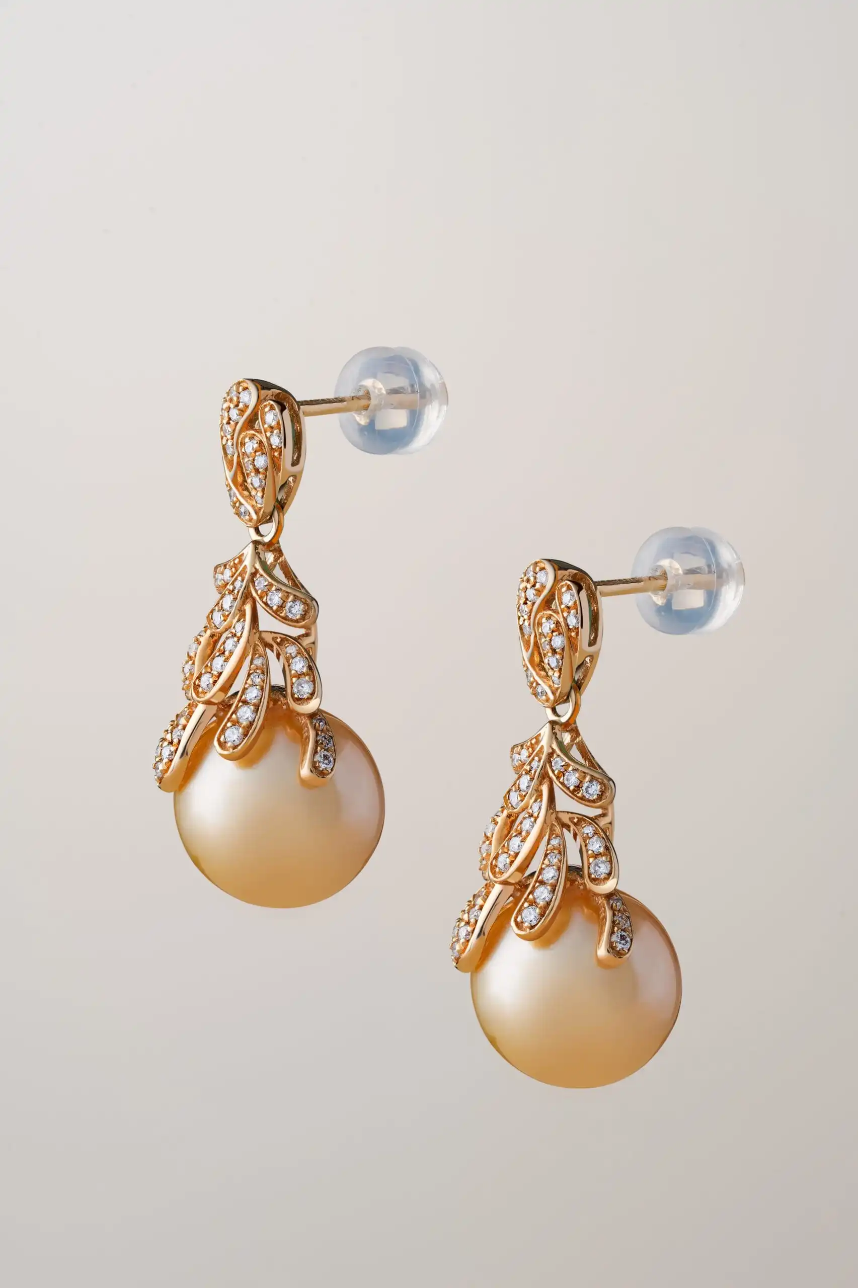 
							Root Earring Pearls -
							Mermaid Jewelry